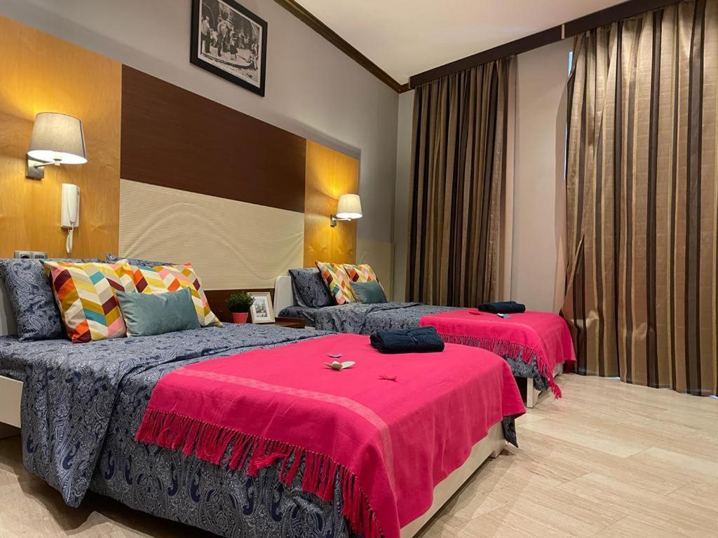 By La Rambla Rooms Barcelona Exteriör bild
